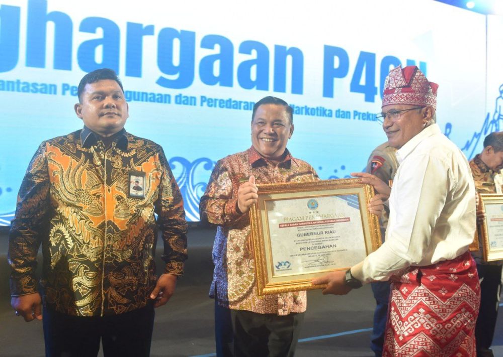 Ini Respons Pj Gubri SF Hariyanto Usai Menerima Penghargaan P4GN dari BNN RI