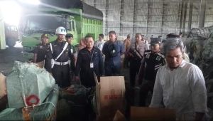Bekas Gudang Semen di Riau, Simpan Ribuan Kardus Kosmetik Ilegal