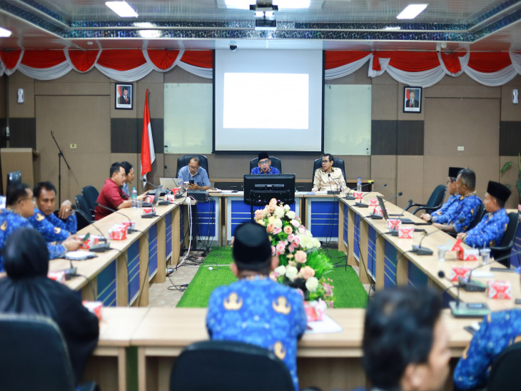 Mewakili Bupati Kampar, Asisten III Ir. Azwan memimpin Rapat Sosialisasi Penyusunan Standar Harga Pemerintah Kabupaten Kampar Tahun Anggaran 2026
