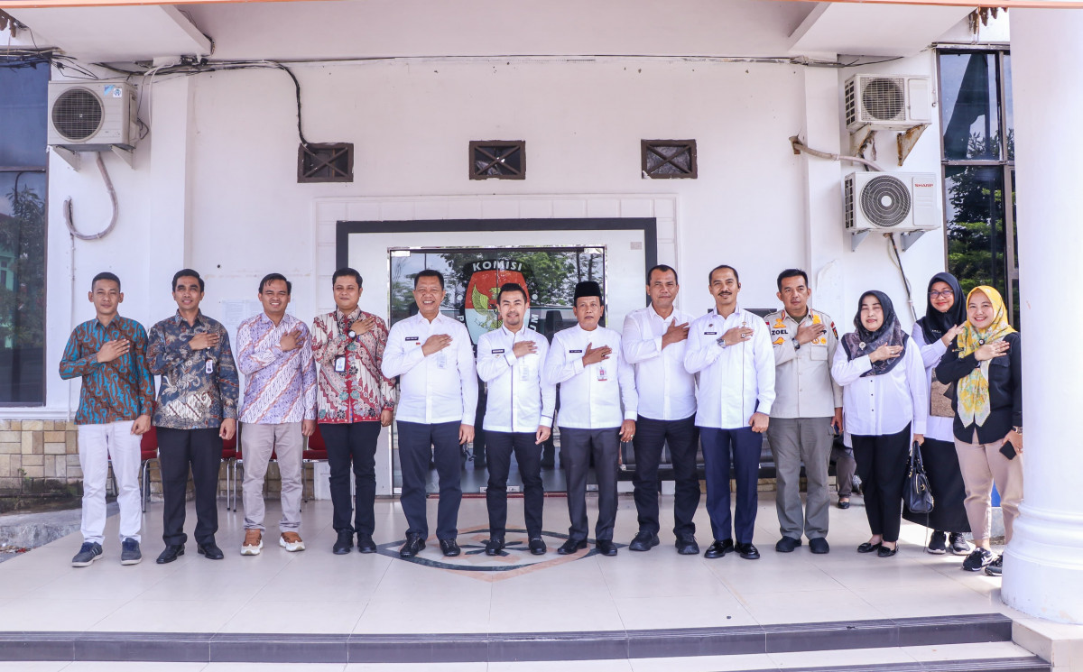 Pj Wali Kota Koordinasi dengan KPU Pekanbaru Terkait Kesiapan Pilkada Serentak 2024