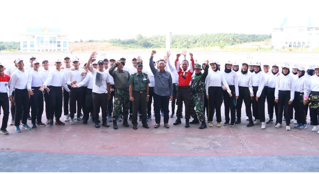 Sekdako Pekanbaru Tinjau Latihan Capaska Kota Pekanbaru