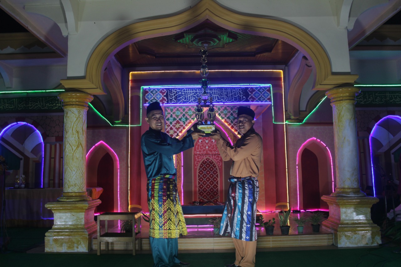 Kades Junaidi Tutup STQ VIII Tingkat Desa Resam Lapis, Dusun Penawa Lapis Juara Umum