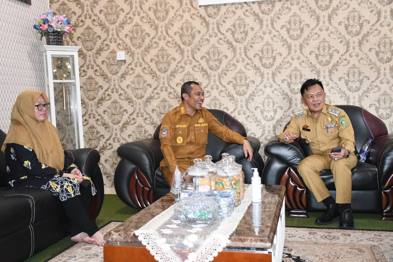 Wabup Bagus Santoso Silaturahmi Ke Selat Panjang Disambut Hangat Plt Bupati Asmar
