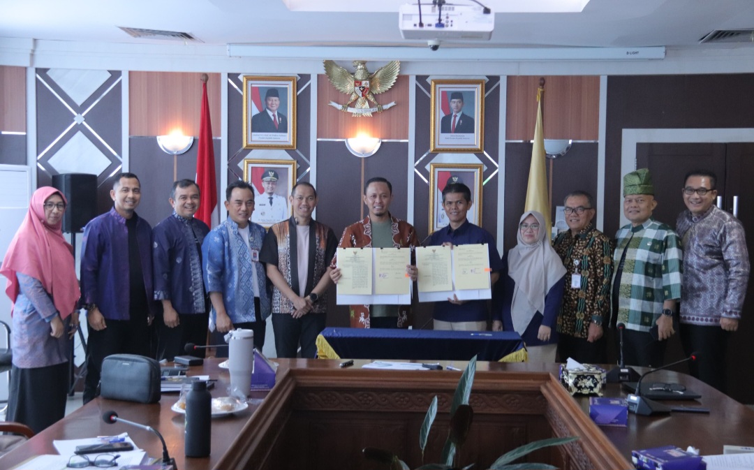 PEKANBARU -Kementerian Dalam Negeri (Kemendagri) menekankan pentingnya penguatan fiskal daerah dan optimalisasi Pendapatan Asli Daerah (PAD) sebagai kunci menjaga keberlanjutan pembangunan.  Penegasan ini disampaikan dalam Ra