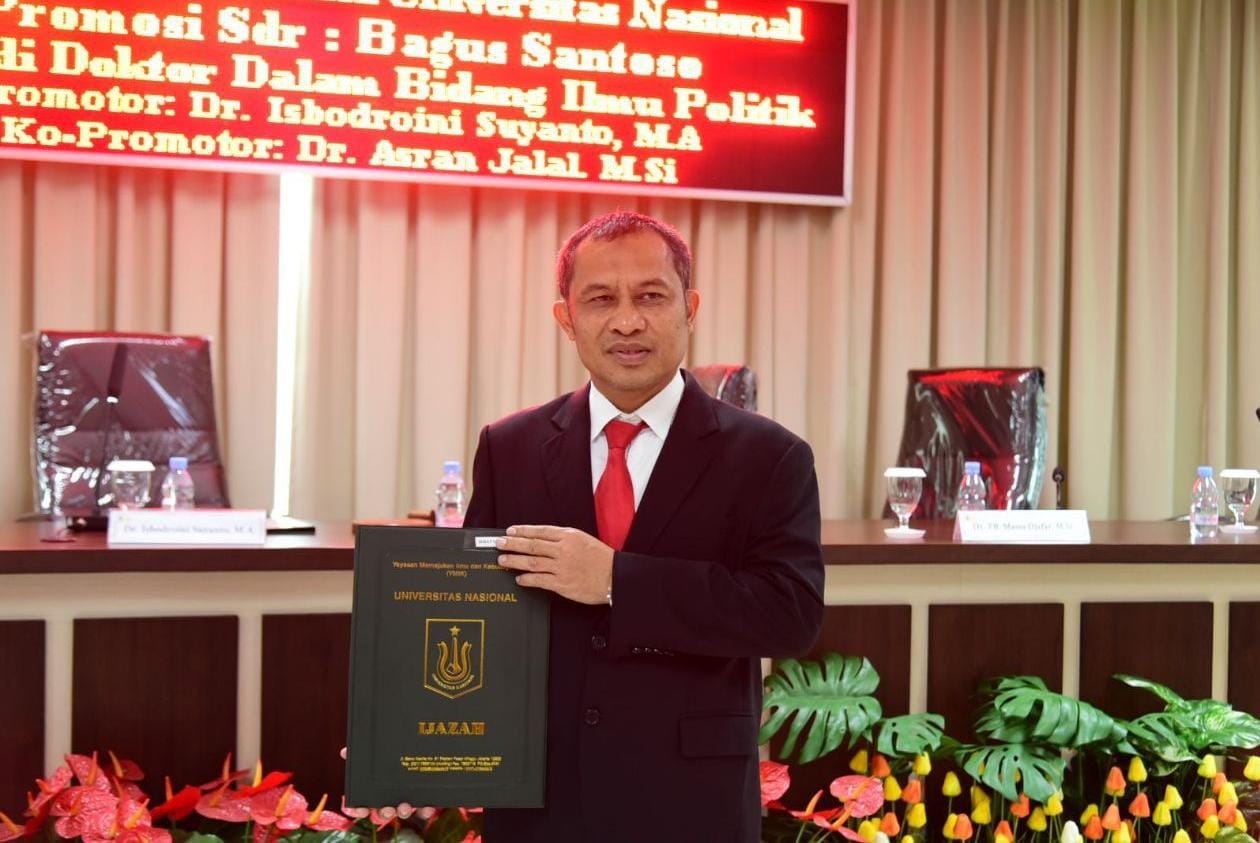 Bagus Santoso Raih Gelar Doktor, Sebut Kasmarni Guru Ahli Strategi Politik Sejati