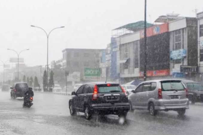 Hujan Diprediksi Masih Guyur Pekanbaru, Dinas Terkait Diminta Lakukan Antisipasi Banjir
