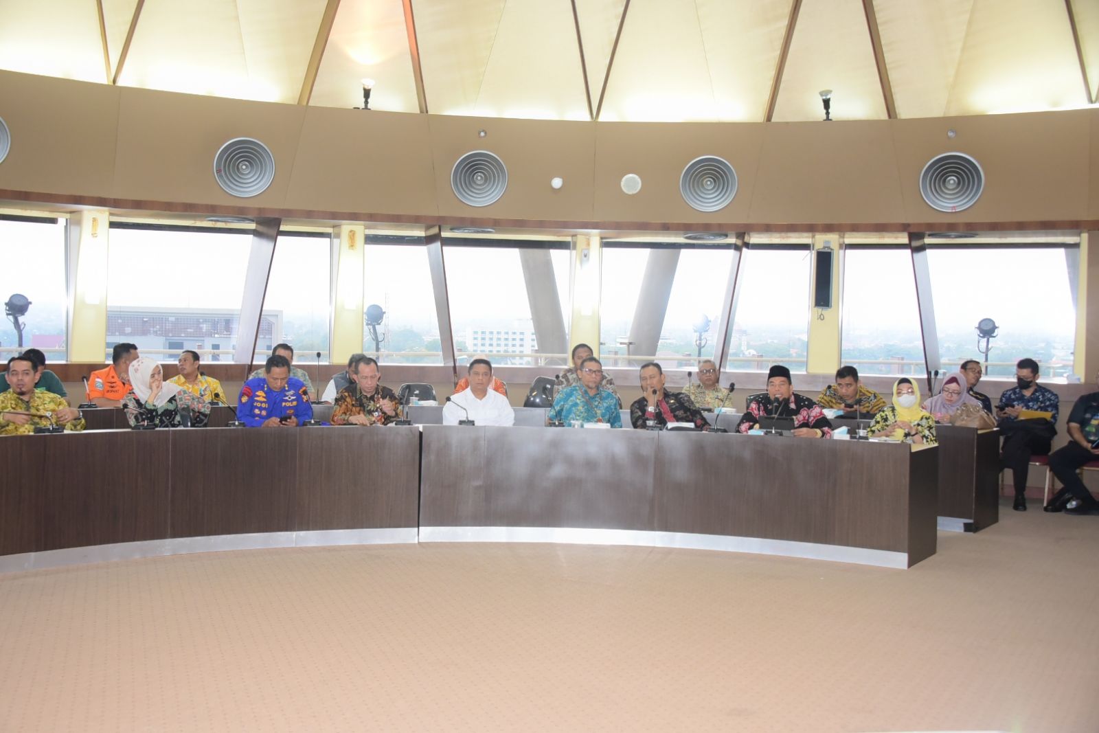 Bupati Bengkalis Ikuti Rapat Persiapan Kerjasama Sosek Malindo