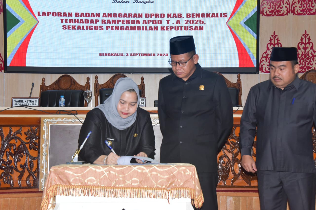 Alhamdulillah Ranperda APBD Tahun 2025 Disahkan, Ini Harapan Bupati Bengkalis Kasmarni