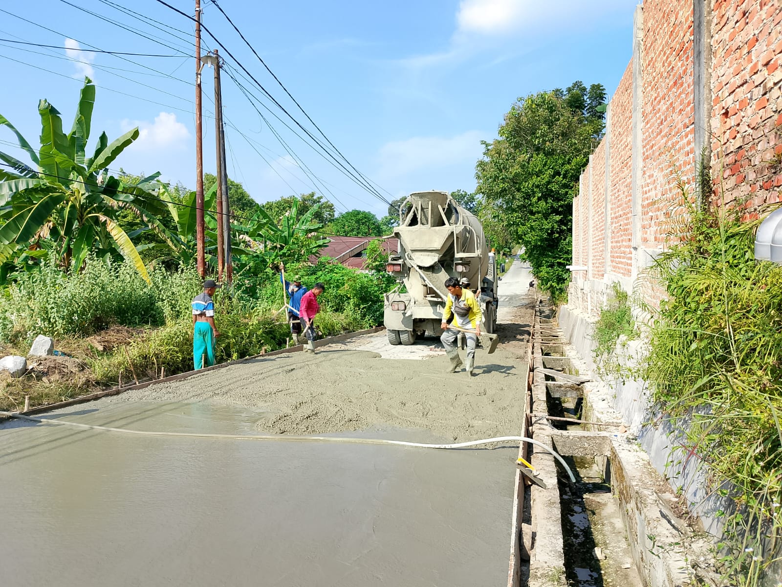 Warga Tobek Godang Apresiasi Gerak Cepat Walikota Agung Perbaiki Jalan Rusak