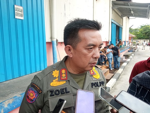 Satpol PP Kota Pekanbaru Segera Tertibkan APK yang Melanggar Aturan
